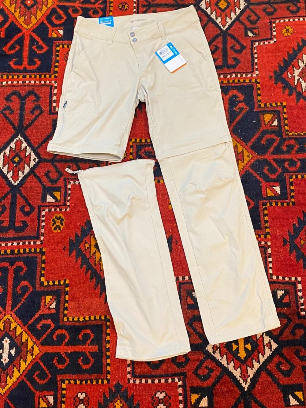 Columbia Saturday Trail convertable hiking pants, tan, size 10, NWT